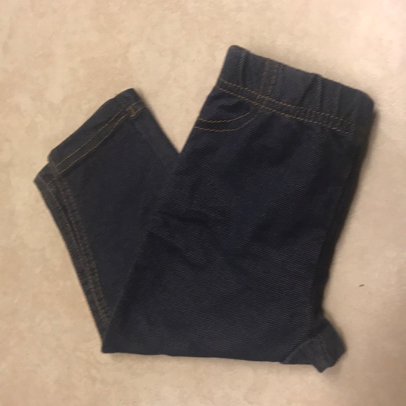 Carter’s 9mo Bundle - Picture 2 of 9